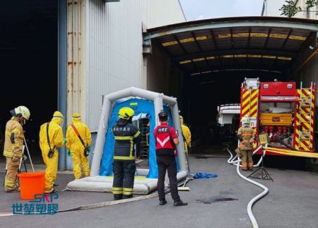 Setting up Chemical Decontamination Tent
